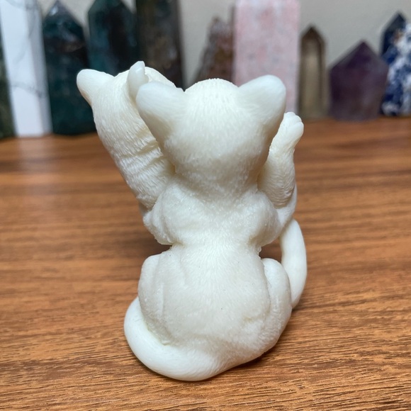 Ivory Nut Cat Carving - Picture 5 of 6